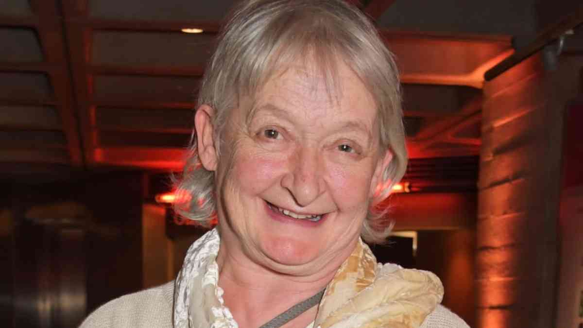 janine duvitski