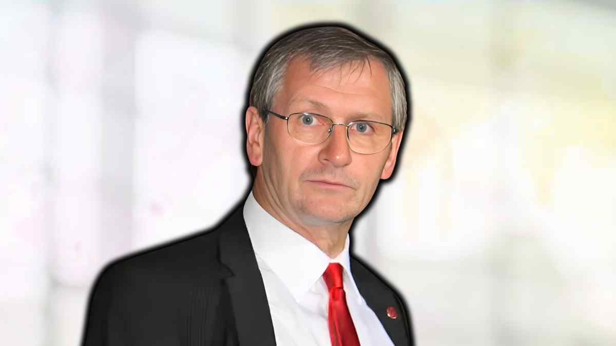 bruce rioch